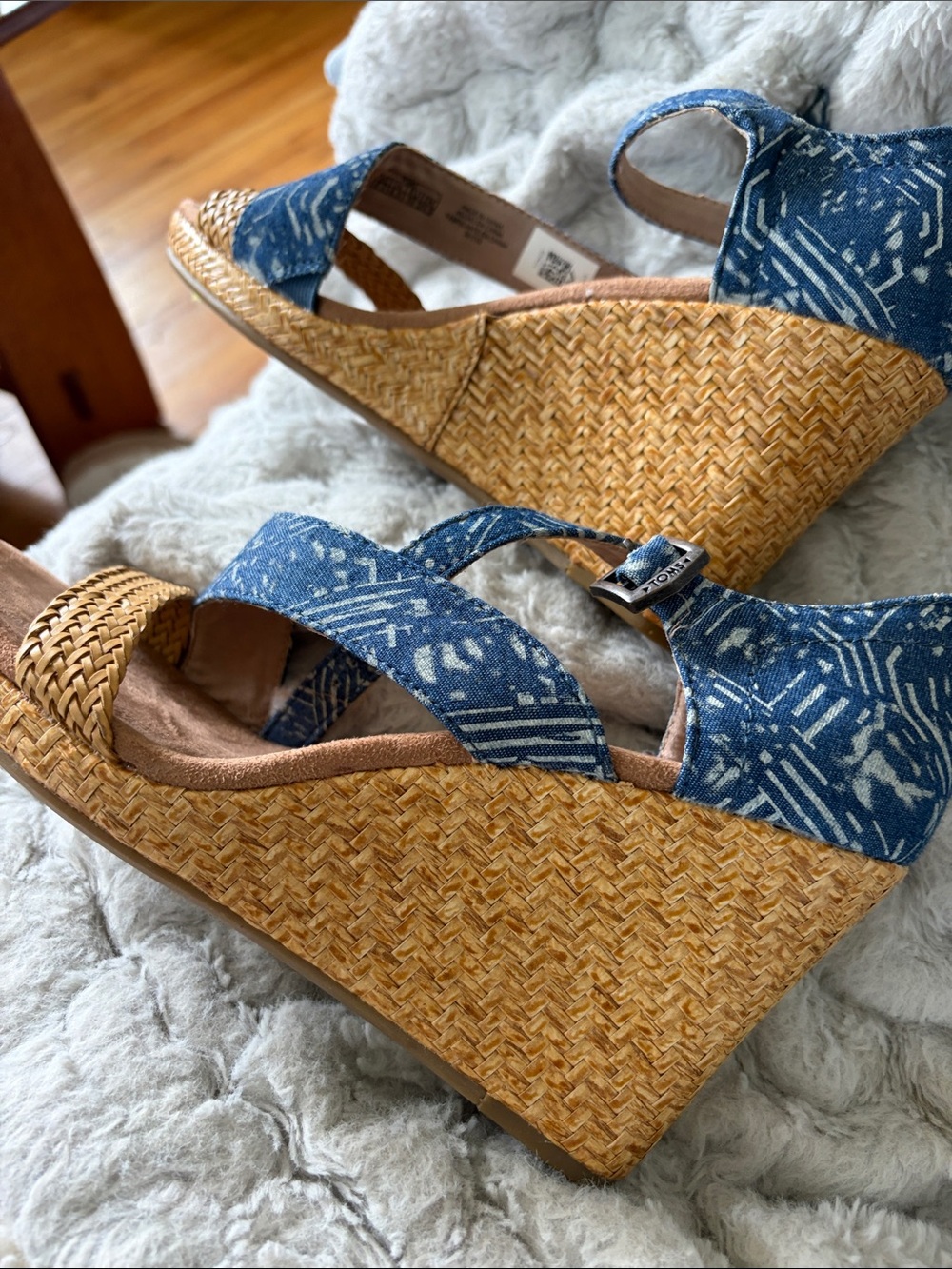 TOMS Blue Patterned Ankle-Strap Sandals with Tan Braided Front - Picture 2 of 4